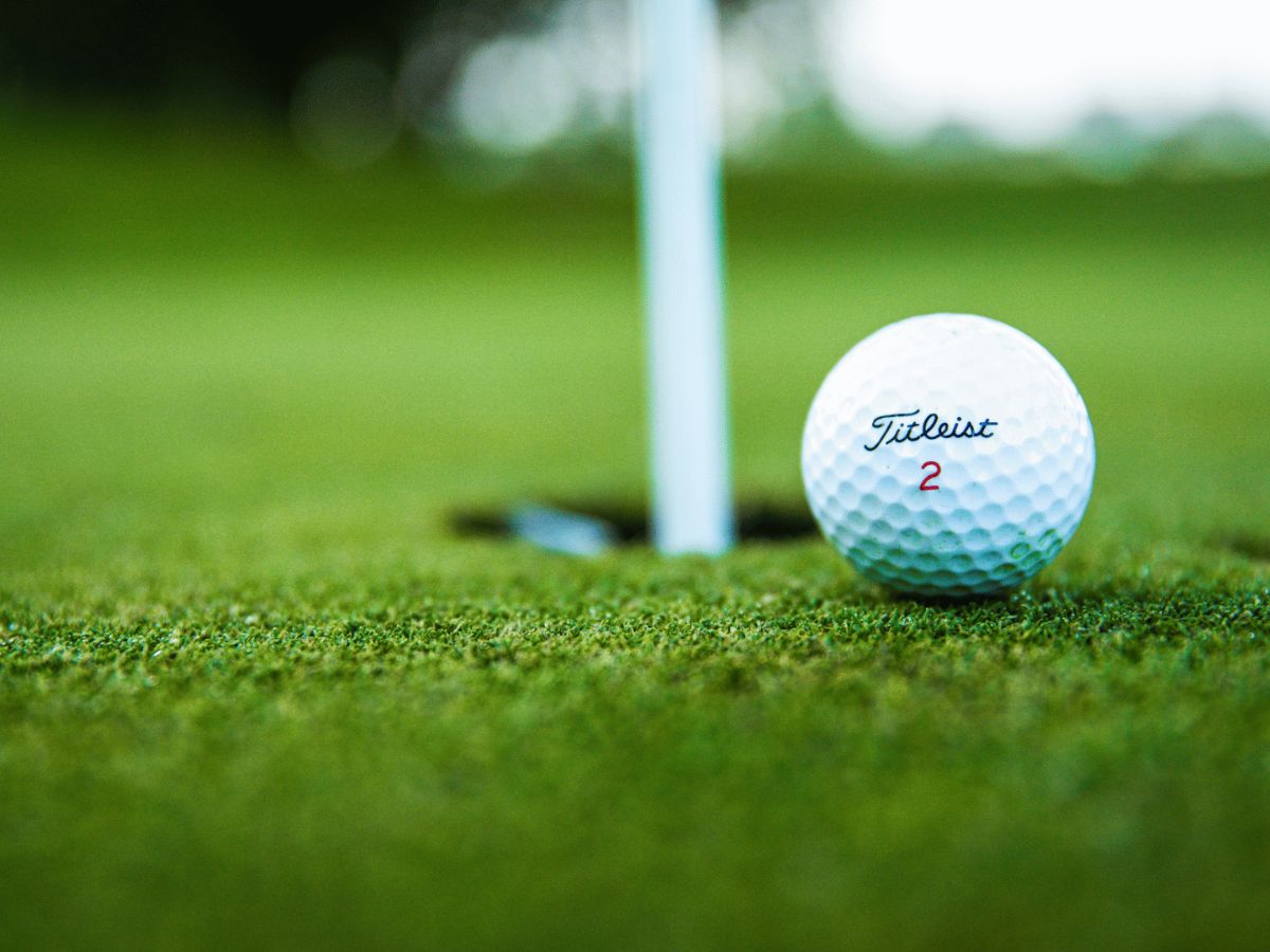 How Many Dimples Are On A Golf Ball? Does These Dimples Really Matters? how many dimples are on a golf ball