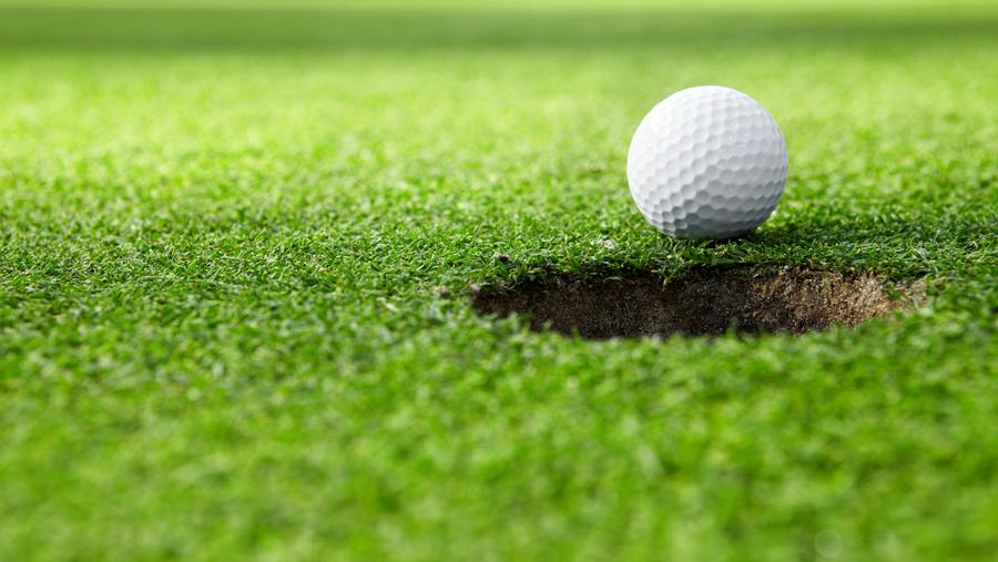 How Many Holes in a Round of Golf? A Detailed Look at Regulation and Variations