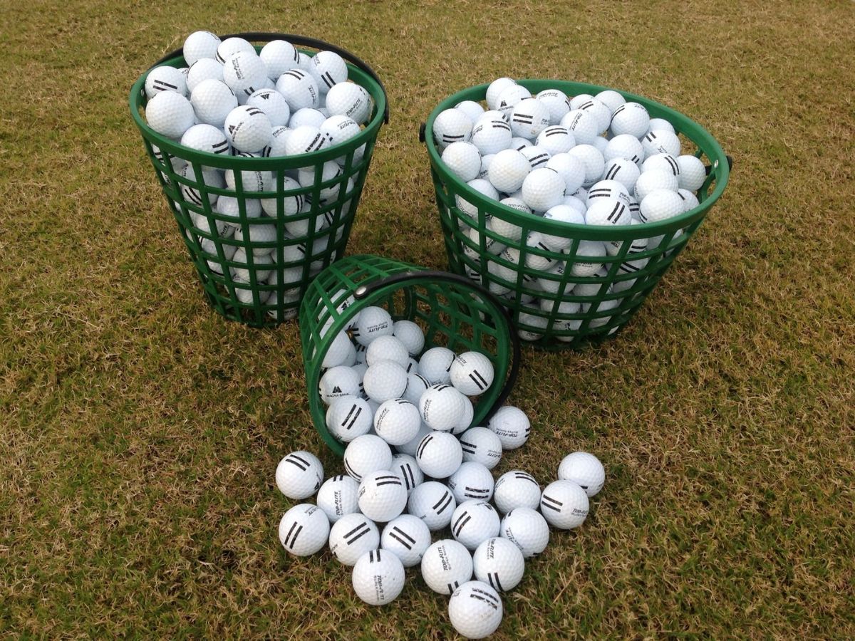 how many golf balls fit in a 5 gallon bucket